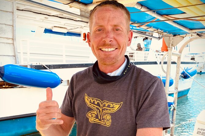 2.5 Hour Whale Escape Tour - Why the six-person boat changes the experience