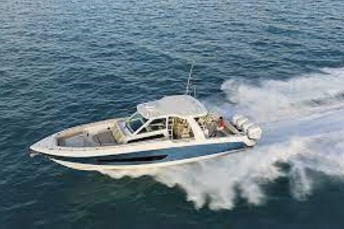 2-Hour Ma'alaea Humpback Whale Watching Cruise for up to 6 Guests - When to book and what season can mean