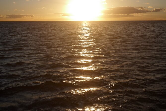 2-Hour Maalaea Luxury Powerboat Sunset Cruise for up to 6 Guests - Sugar Beach and Haycraft Park from the water