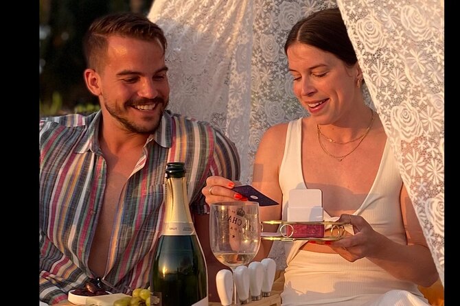 Brunch at Beautiful Beach with Photos - The photo session is a major part of the value