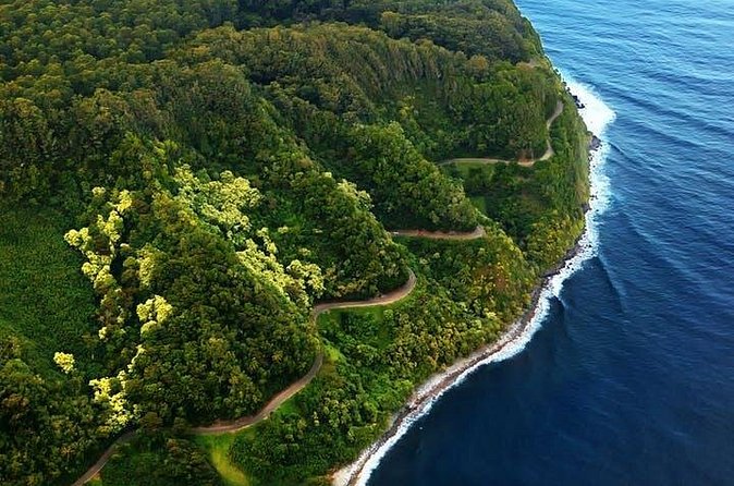 Cruise Ship Shore Excursion: Kahului Heavenly Hana Tour - Guides matter more than the bus on this route