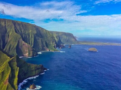 Doors Off West Maui and Molokai 45 minute Helicopter Tour