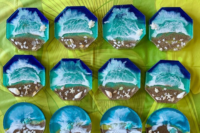 Epoxy Resin Art and Craft Coaster Set Experience - Making a Maui souvenir from resin