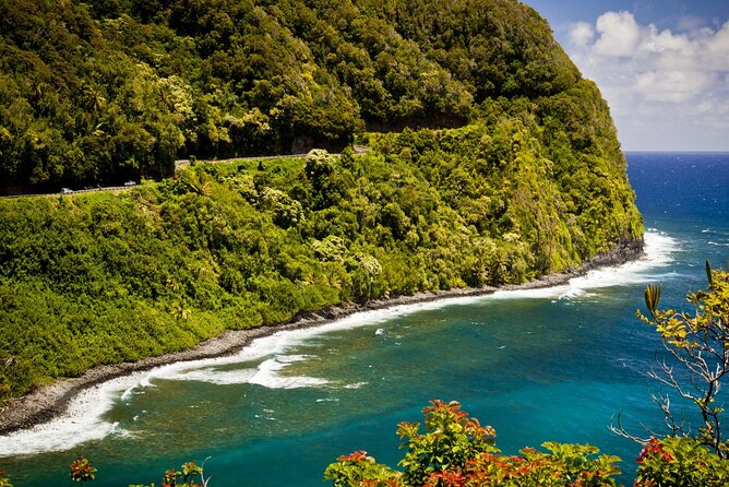 Famous Road to Hana Waterfalls, Black Sand Beach & Lunch - Paia and Ho‘okipa set the tone