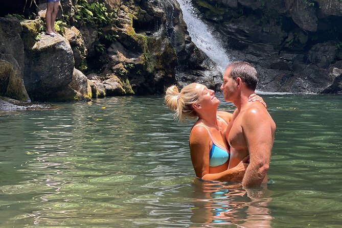 Full-Day Road to Hana and Waterfall Tour - What $369 buys you