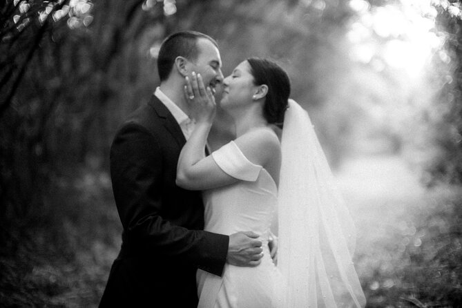 Get Married on Maui - Laurence and a team built around flexibility