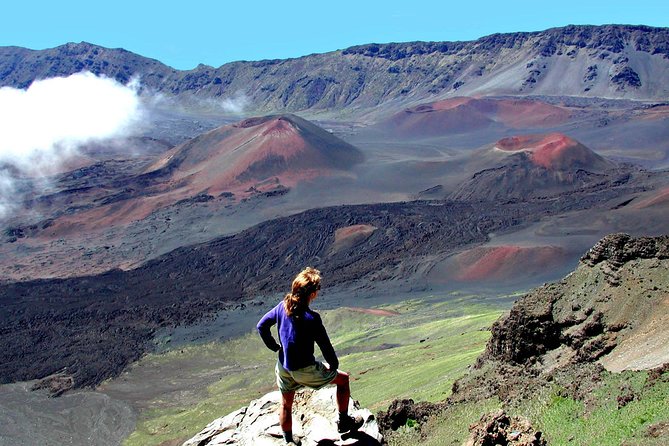 Haleakala Crater Hiking Experience - Walking into Haleakala Crater from Kahului