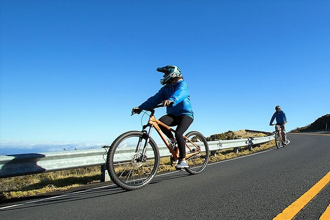 Haleakala Express Self-Guided Bike Tour with Bike Maui - Guides can make the drive memorable