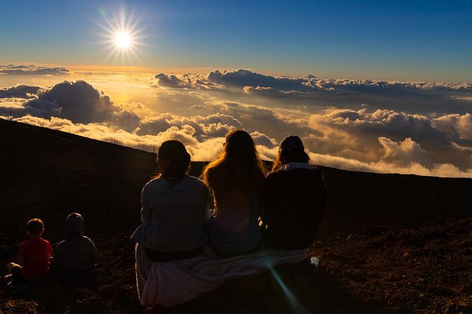 Haleakala's Best Sunset Tour with Dinner - Key points at a glance