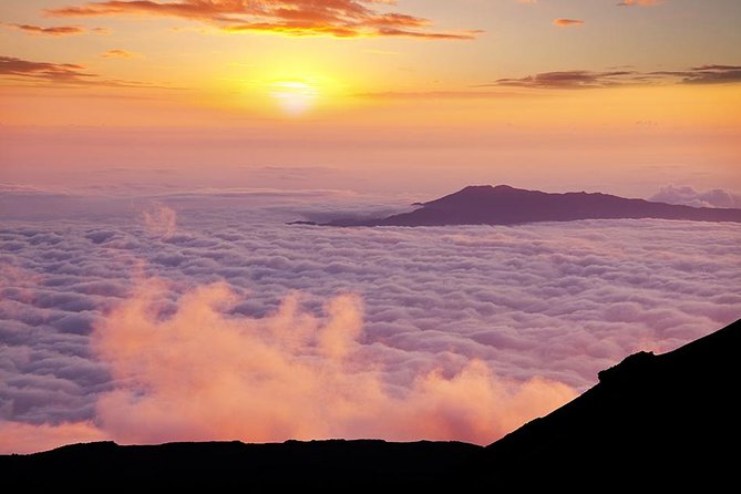Haleakala Sunrise Tour with Breakfast and West Side Pickup - Why Haleakala sunrise is worth the early alarm