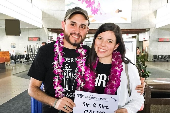 Honeymoon Airport Lei Greeting on Kahului Maui - The lei presentation and the personal touch