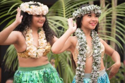 Hula Lesson on Maui (Basics)