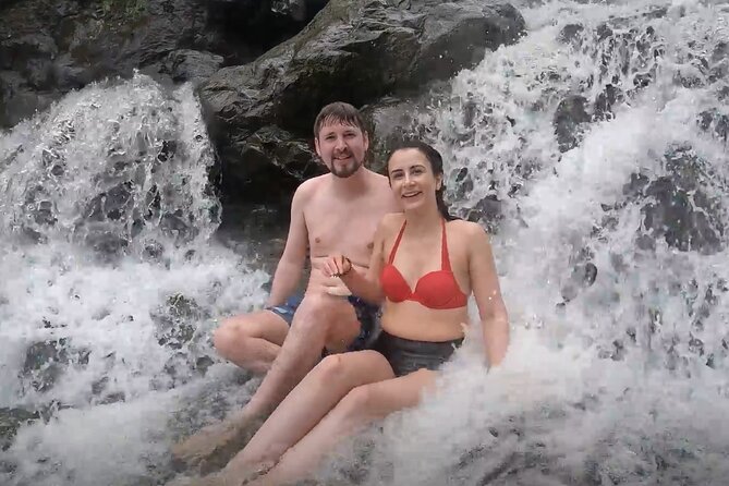 Jungle Waterfall Adventure on Maui - What guides add to the experience
