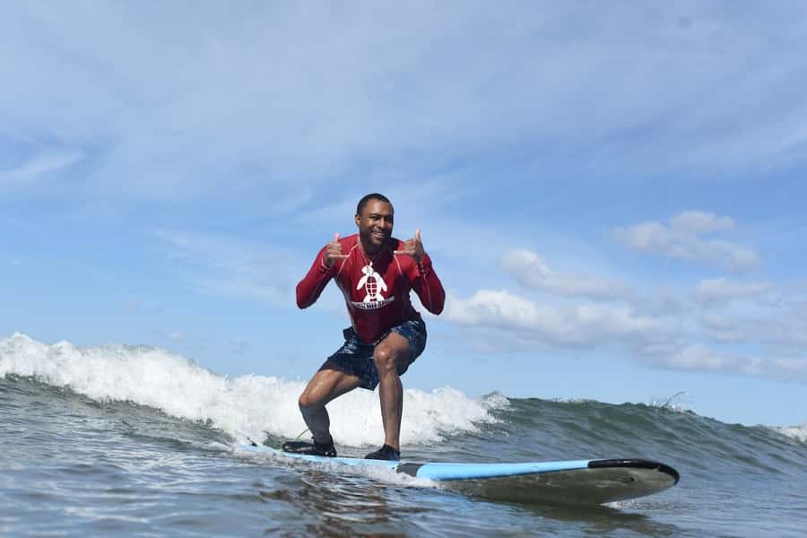 Kihei, Maui: 2-Hour Beginner Surfing Class - Getting fitted with a board and water gear