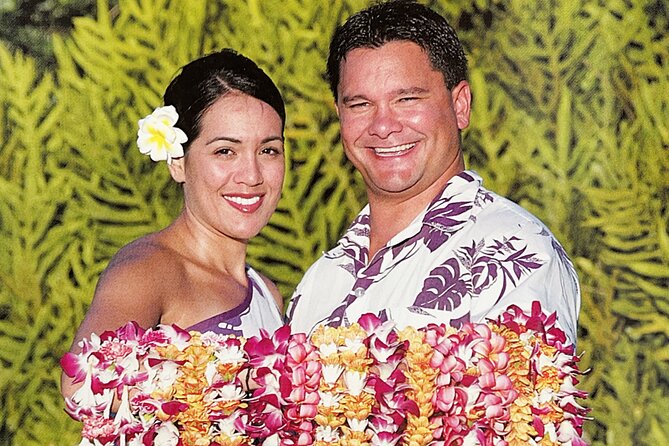 Kukui Nut Airport Lei Greeting (Maui, Kahului Airport, OGG) - Why choose a kukui nut lei