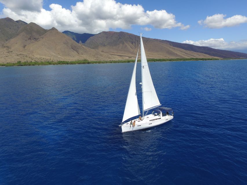 Lahaina: Private Sunset Sailing Trip & West Maui Mountains - Key details at a glance