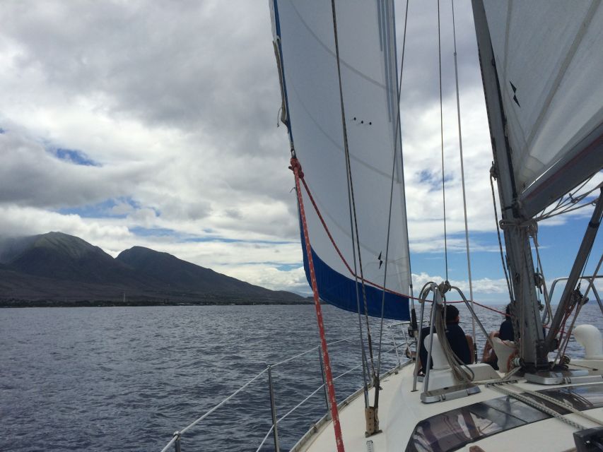 Lahaina: Private Sunset Sailing Trip & West Maui Mountains - Setting sail from Whalers Village
