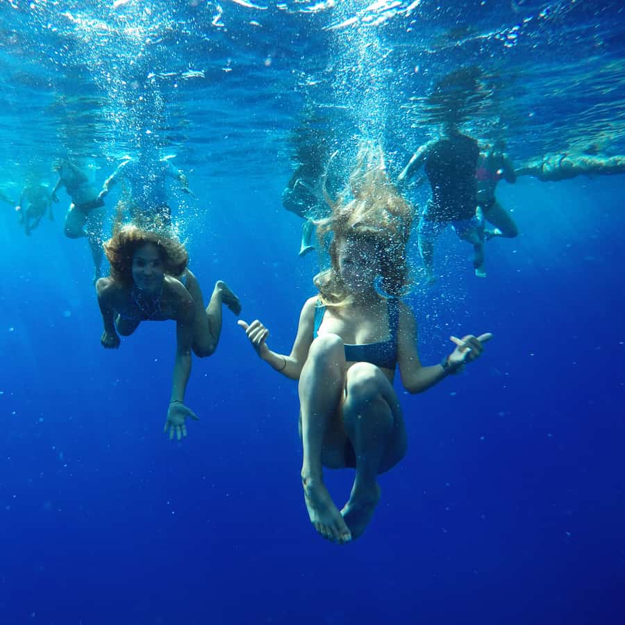 Maalaea: West Maui Snorkeling & Sailing Day Trip with Lunch - Breakfast, buffet lunch, and drinks onboard