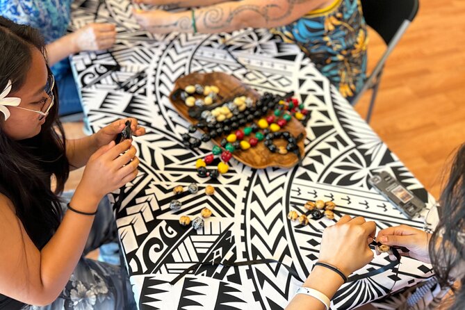 Make a Kukui Nut Bracelet on Maui - What happens from 1:00 p.m. to the finished bracelet
