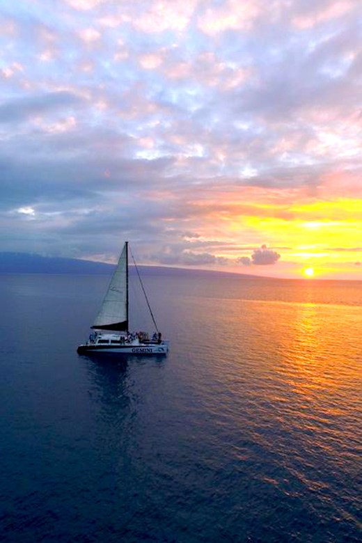 Maui: 2 Hour Sunset Dinner Sail with Open Bar and Appetizers - Who should book this sunset sail?