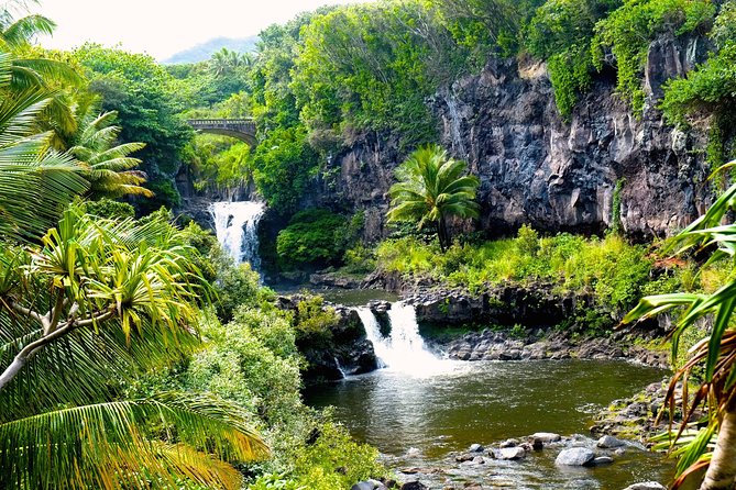 Maui Adventure Bundle: 6 Epic Audio Driving Tours, Including Road to Hana - Booking, setup, and cancellation details