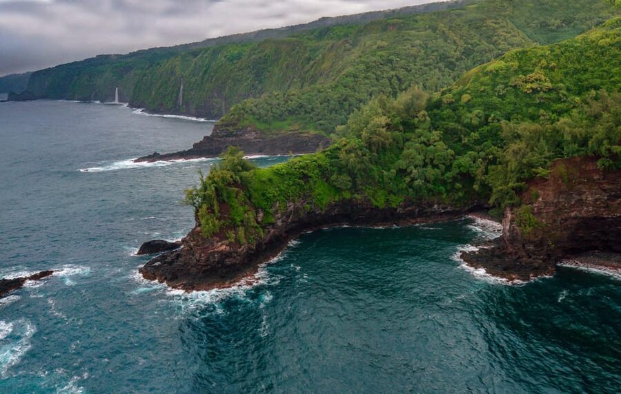 Maui and Molokai: Spectacular Helicopter Tour - West Maui’s valleys, rainforest, and waterfalls