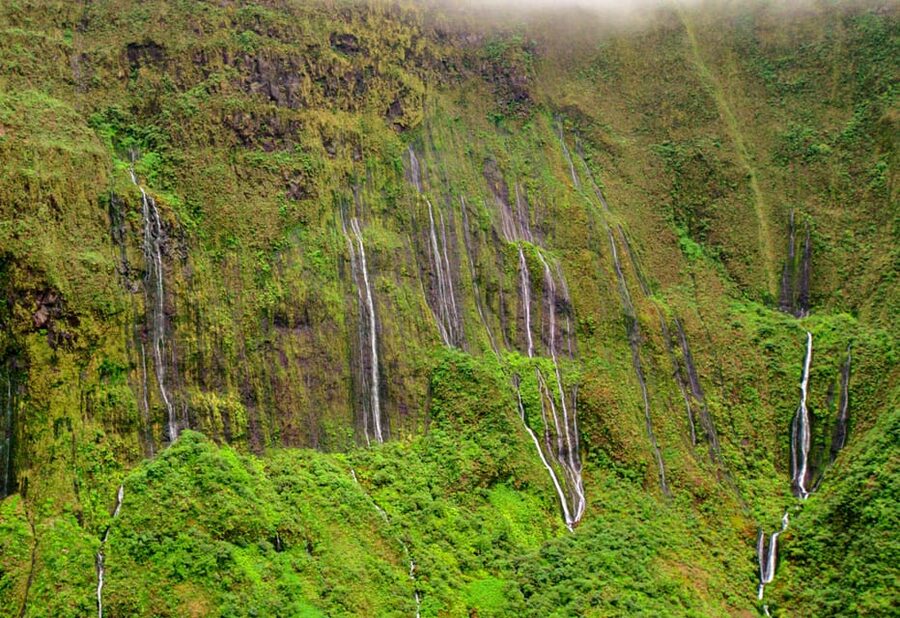 Maui and Molokai: Spectacular Helicopter Tour - Should you book the Maui and Molokai Spectacular?