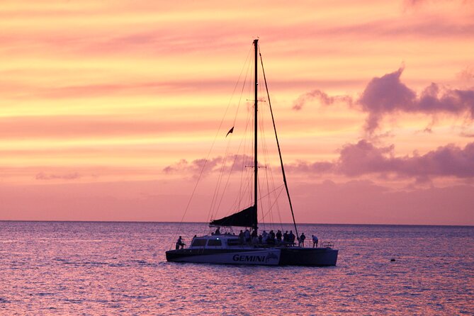 Maui: Coast of Ka'anapali Beach Sunset Dinner Sail - Key points to know before booking