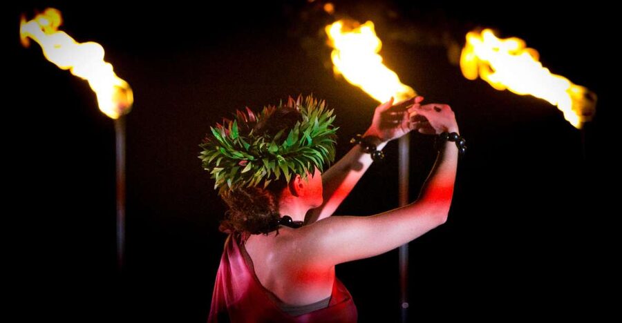 Maui: Feast at Mokapu Farm-to-Table Luau in Wailea - Open-bar cocktails matched to your taste