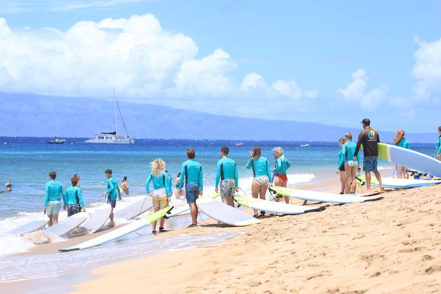 Maui: Group Surf Lesson - Learning to surf at Kaanapali Beach
