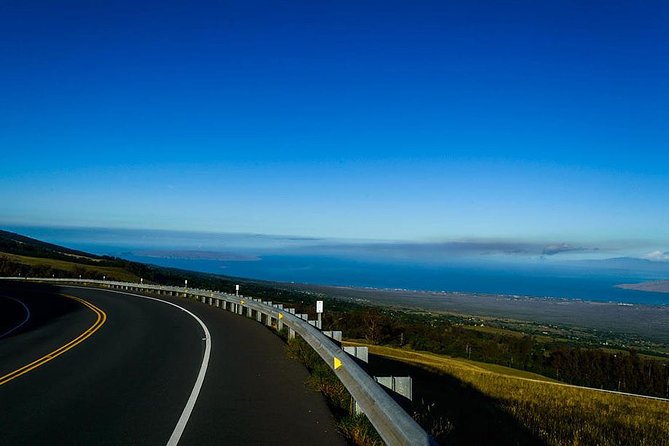 Maui Haleakala Self Paced Downhill Bike Tour with Mountain Riders - Meeting in Paia at 7:30 a.m.