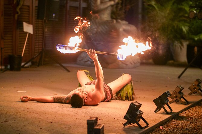 Maui Hula Show: Hula and Fire Dancing at South Maui Gardens - The Fire Knife Finale Brings the Biggest Showmanship