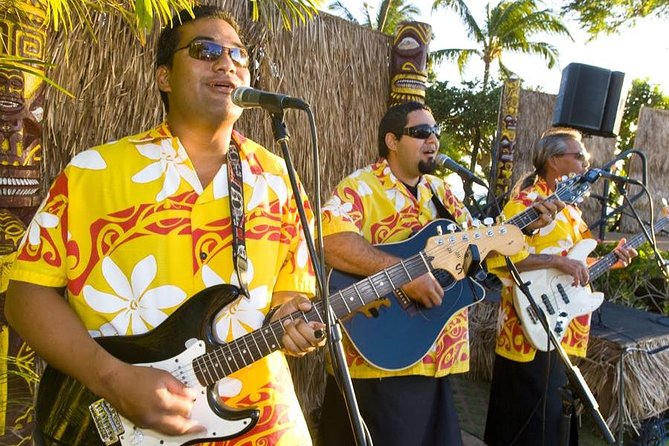 Maui Nui Luau at the Sheraton Maui Resort & Spa - Hawaiian stories and dances from across the Pacific