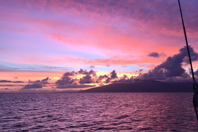 Maui: Original Sunset Cruise with Open Bar from Ka’anapali Beach - What this Ka’anapali sunset sail is really like