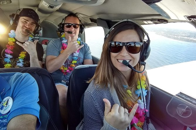 Maui -PRIVATE- Air Tour FUN: 3 Islands: (2-5 people): SEE it ALL! - What the private cabin adds