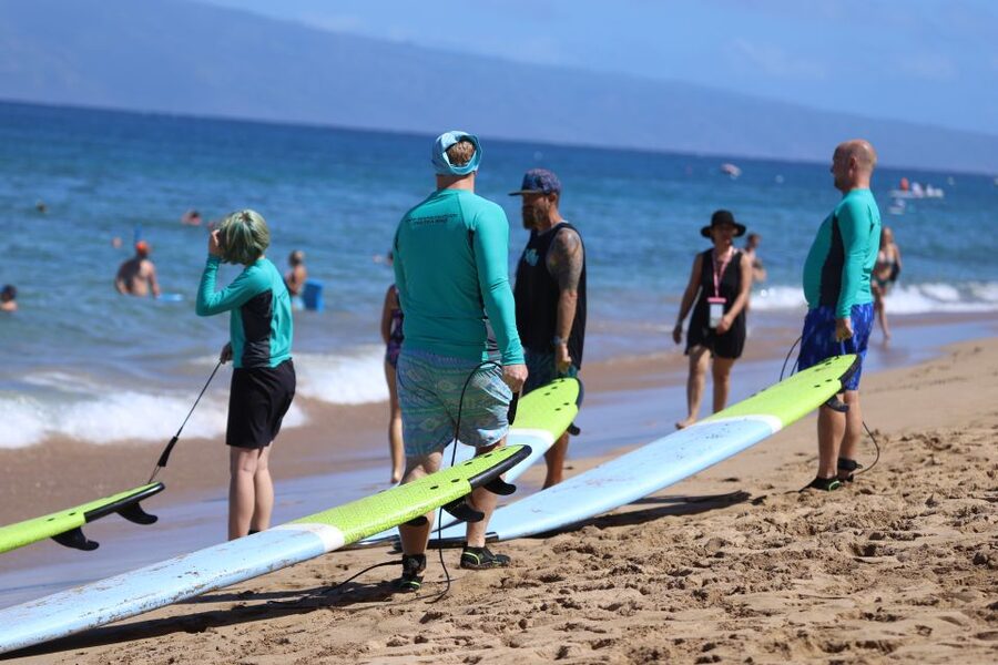 Maui: Private Surf Lesson - Paddling out and learning the first steps