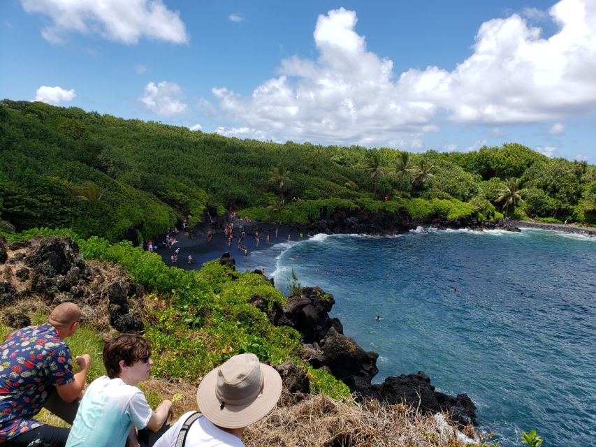 Maui: Road to Hana Adventure with Breakfast & Lunch - Pua‘a Ka‘a gives you the first real swim