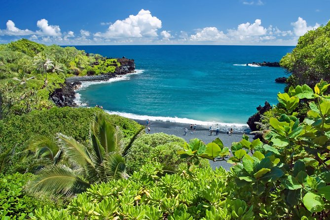 Maui: Road to Hana Luxury Limo-Van Tour with Helicopter Flight - Ke‘anae Point brings the first coastal pause