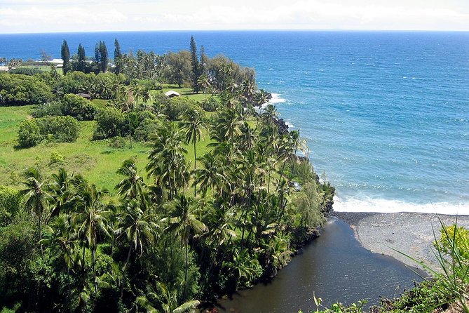Maui: Road to Hana Luxury Limo-Van Tour with Helicopter Flight - Hana and the tropical gardens add cultural context