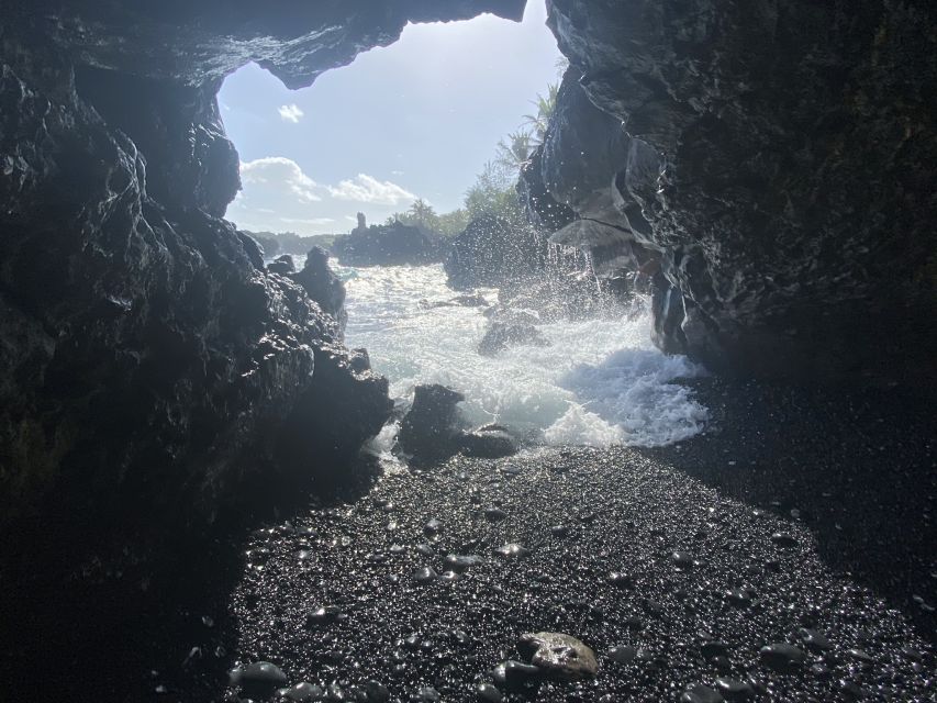 Maui: Road to Hana Private Adventure Tour with Luxury SUV - The private SUV and guide make the long day easier