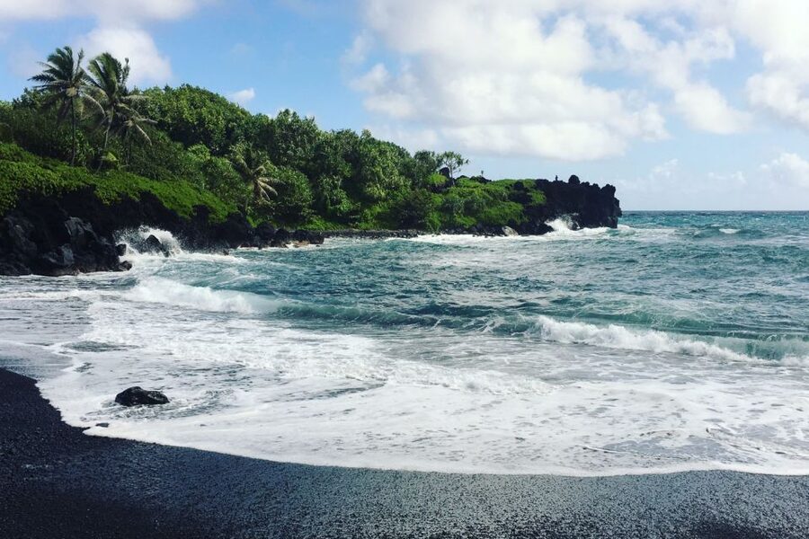 Maui: Road to Hana Sightseeing Tour - The early start, breakfast, and Paia Town