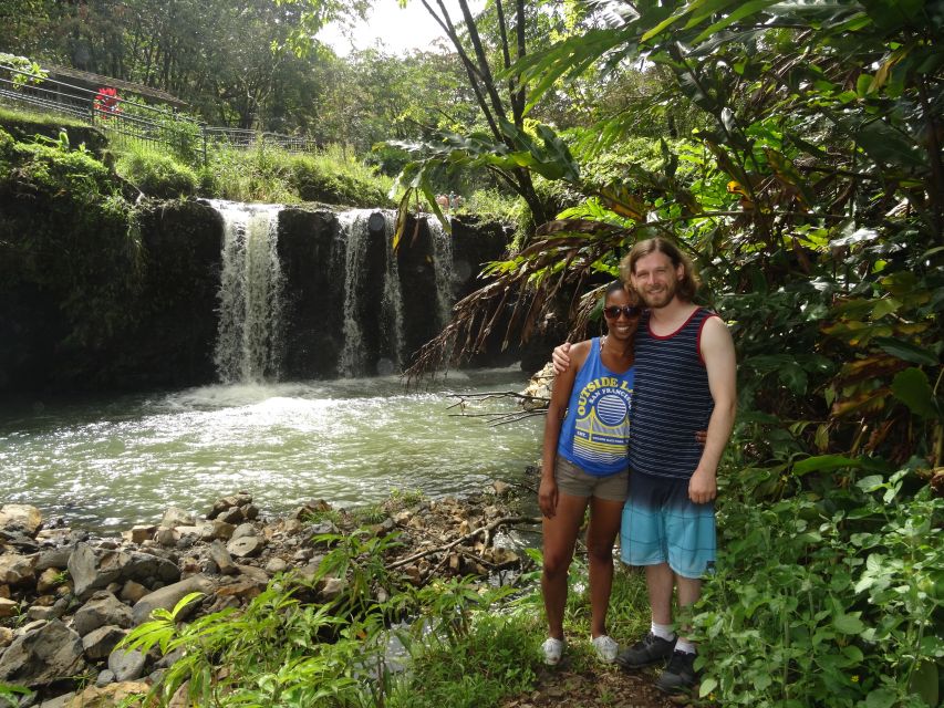 Maui: Road to Hana Waterfalls Tour with Lunch - Why the Road to Hana works better with a guide