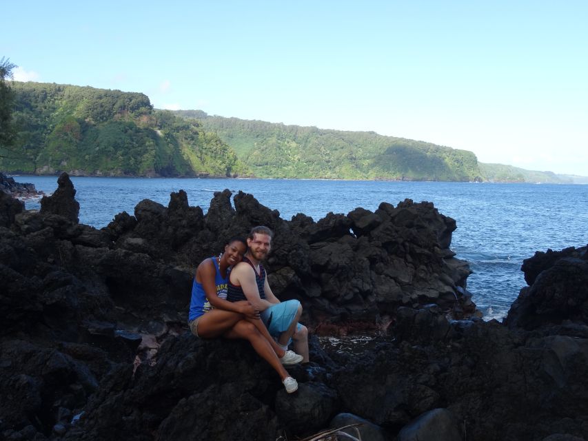Maui: Road to Hana Waterfalls Tour with Lunch - Waianapanapa is the tour’s biggest payoff