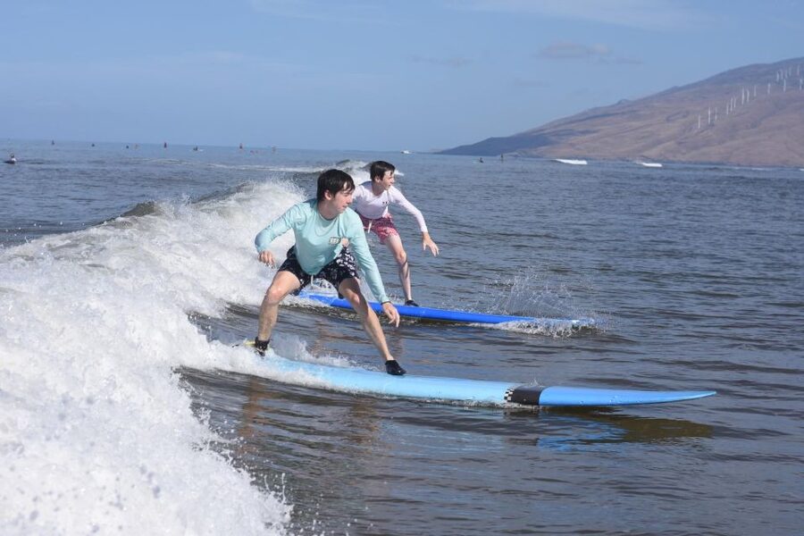 Maui: Surf Lessons for Families, Kids, and Beginners - The shore facilities make this easy for families