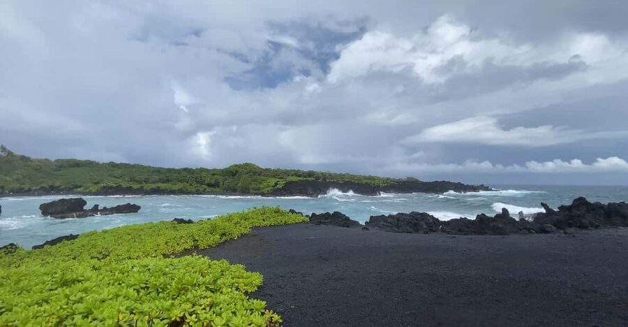 Maui: Van Day Trip to Hana with Local Guide and Lunch - Why a local guide changes the Road to Hana