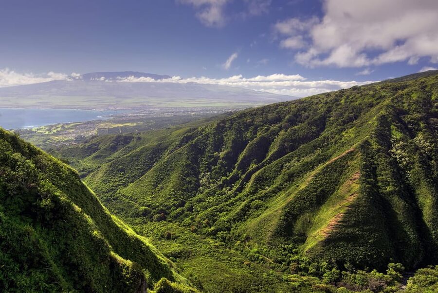 Maui: Waterfalls of West Maui and Molokai Helicopter Tour - Practical details that affect your day