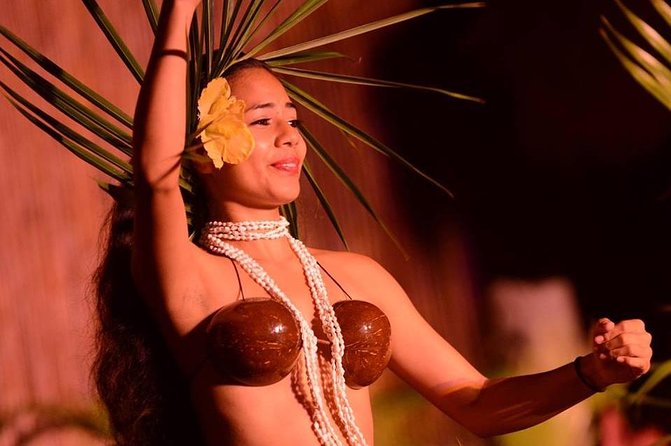 Myths of Maui Luau Dinner and Show - A buffet built for families