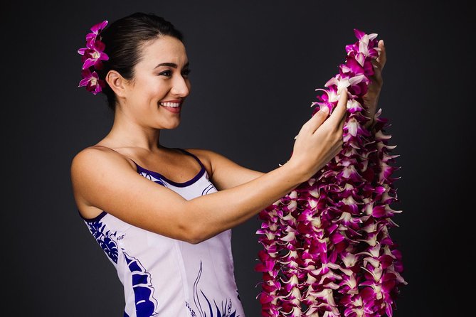 Orchid Airport Lei Greeting (Maui, Kahului Airport, OGG) - Who gets the most from this airport greeting