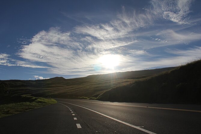 Predawn-Morning Haleakala Bike Tour 6,500 to Sea Level - Who should book this Haleakala ride