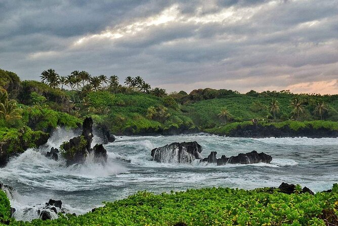Private Full Day Hana Jeep Tour - Hamoa Beach is made for a longer pause